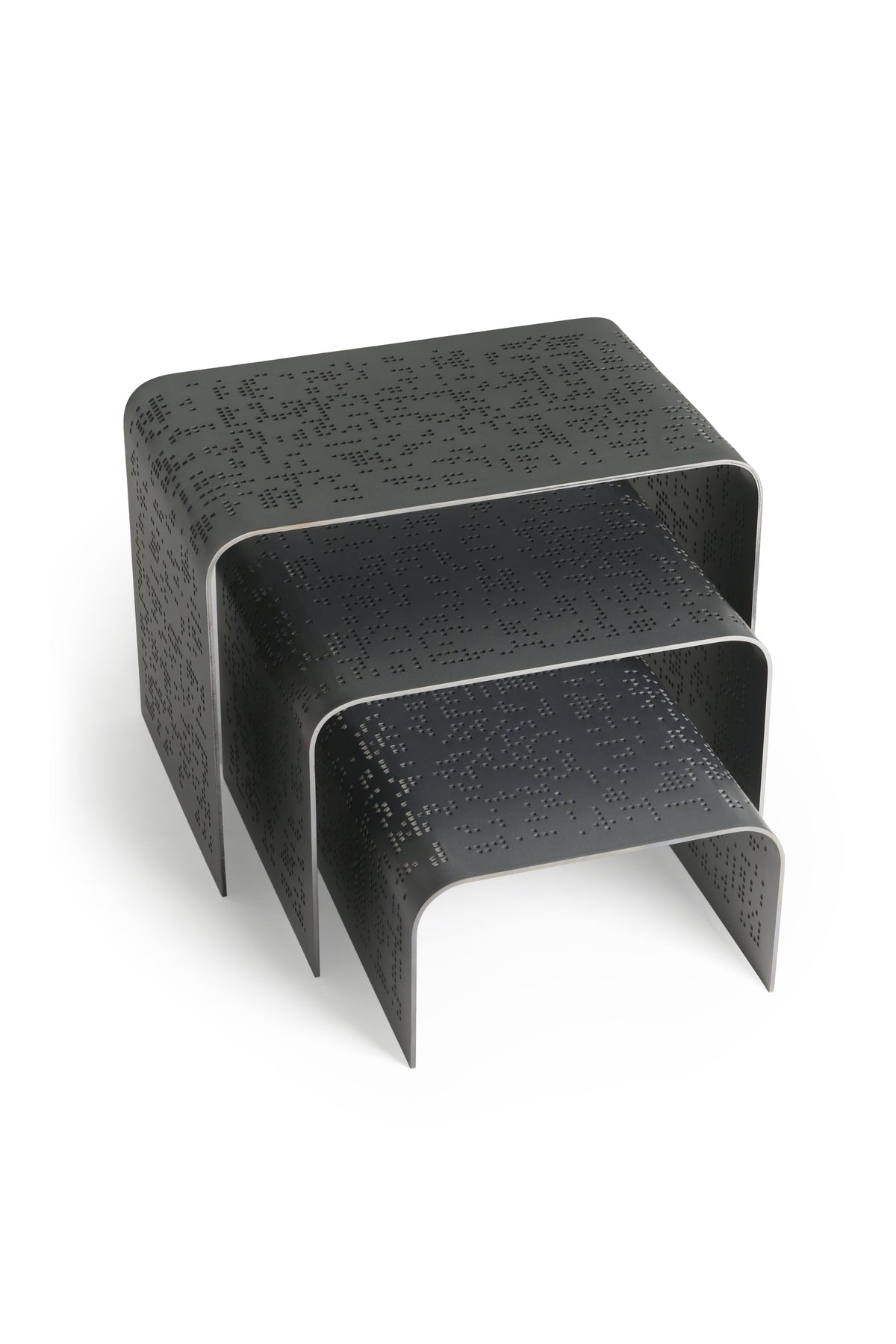 Điểm nesting table - Medium